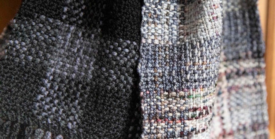 Simple Weaves for Fabulous Yarns Image