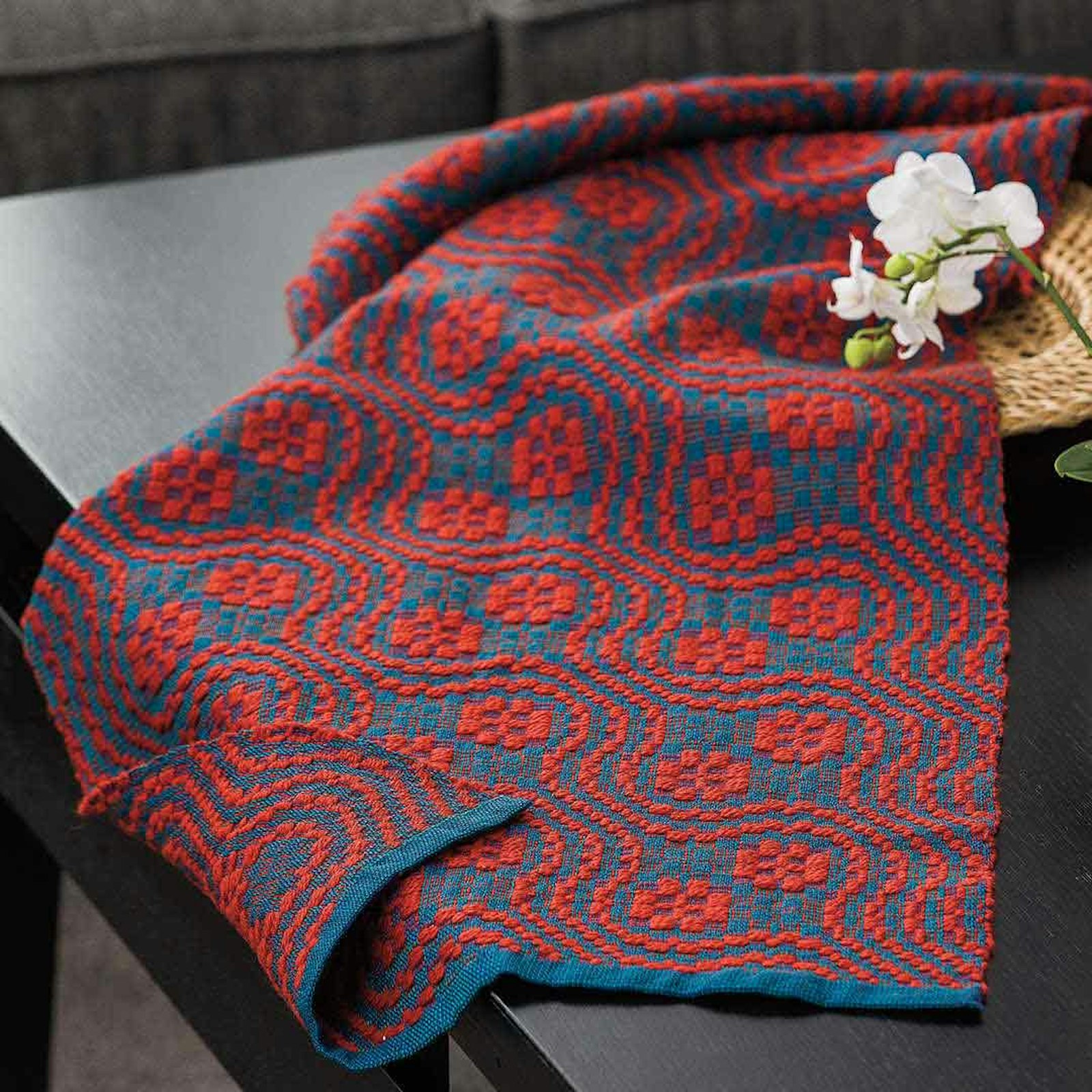 Editor's Picks: Runners to Brighten Your Table Primary Image