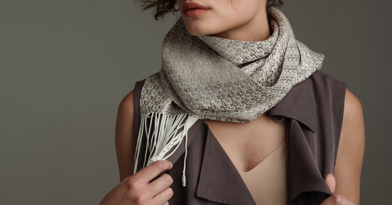 Silk Wall of Troy 8-Shaft Primary Image