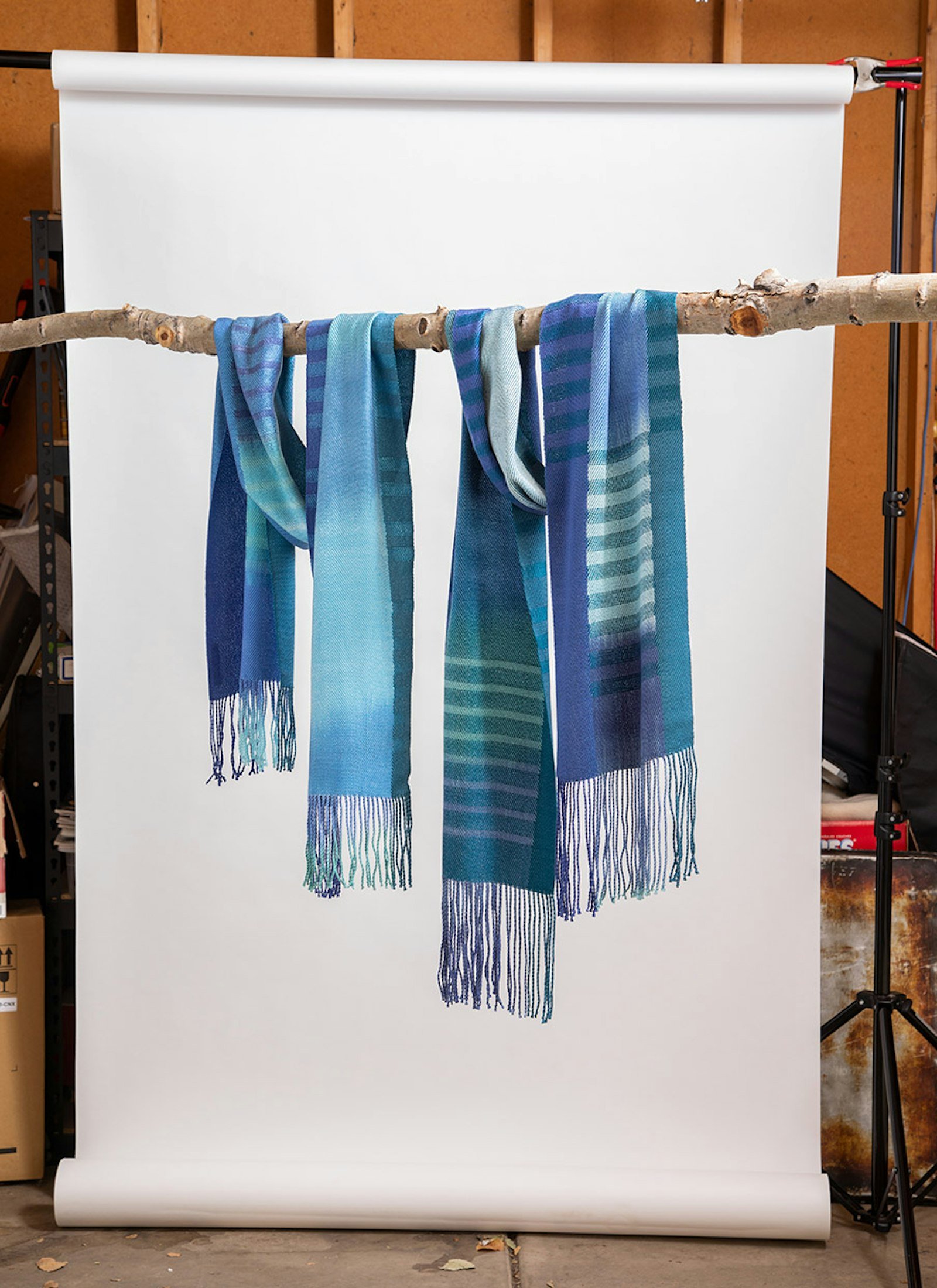 Thoroughly Modern Weaving:  Handwoven September/October  2020 Primary Image