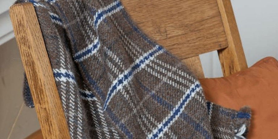 The Story of a Scarf Image