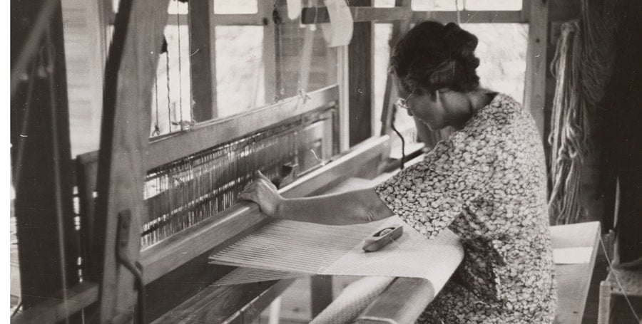 Linda Ligon: This is How I Go When I Go Like This Image