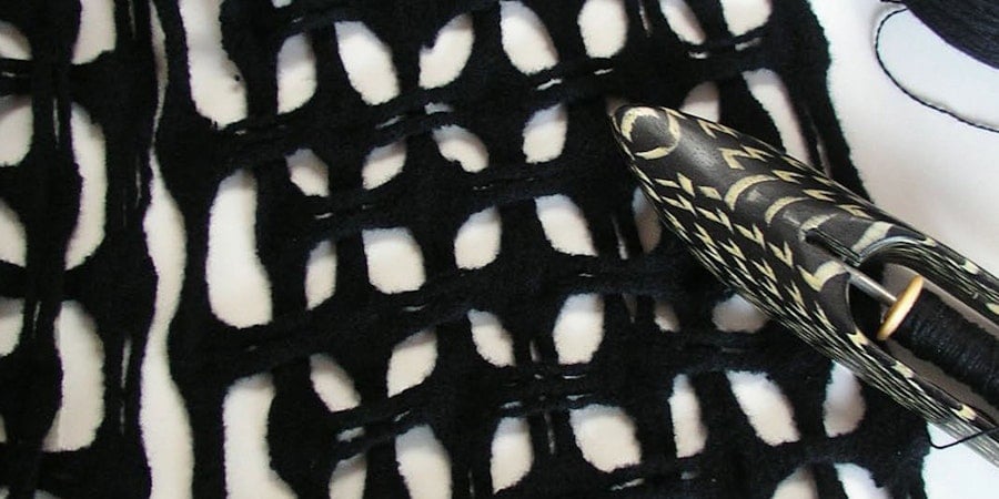 December 2008 Scarf of the Month - Madelyn van der Hoogt Image