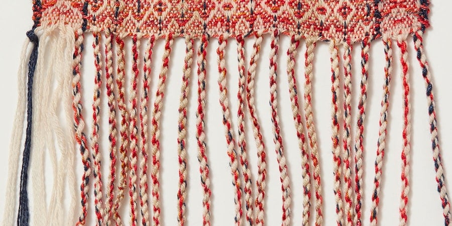 Better Ways of Twisting Fringe Image