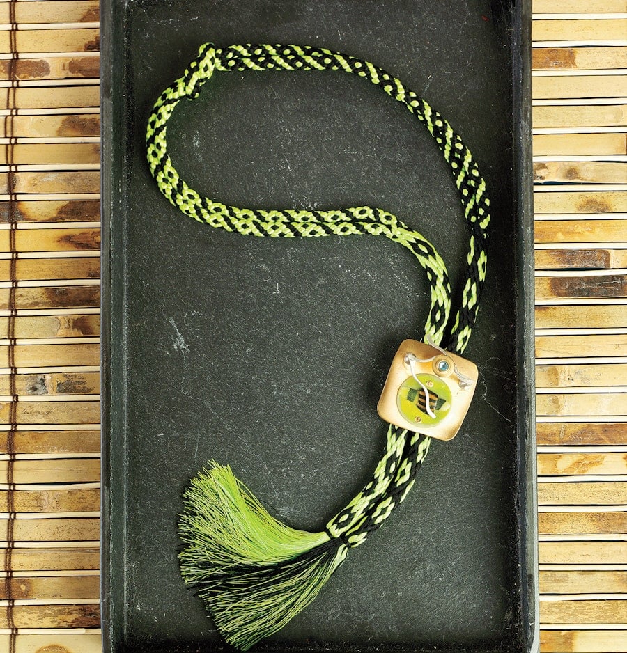Masas Spring Green: A Kumihimo Neckpiece Image
