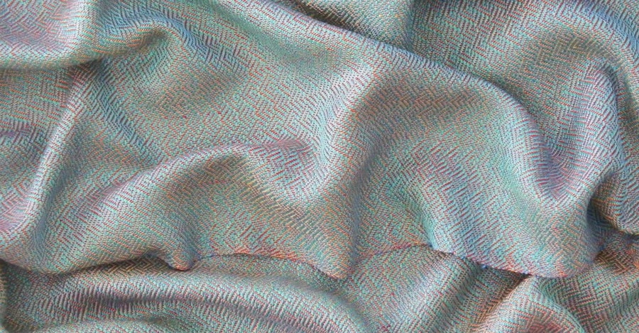 Exploring Multicolor Iridescence Image