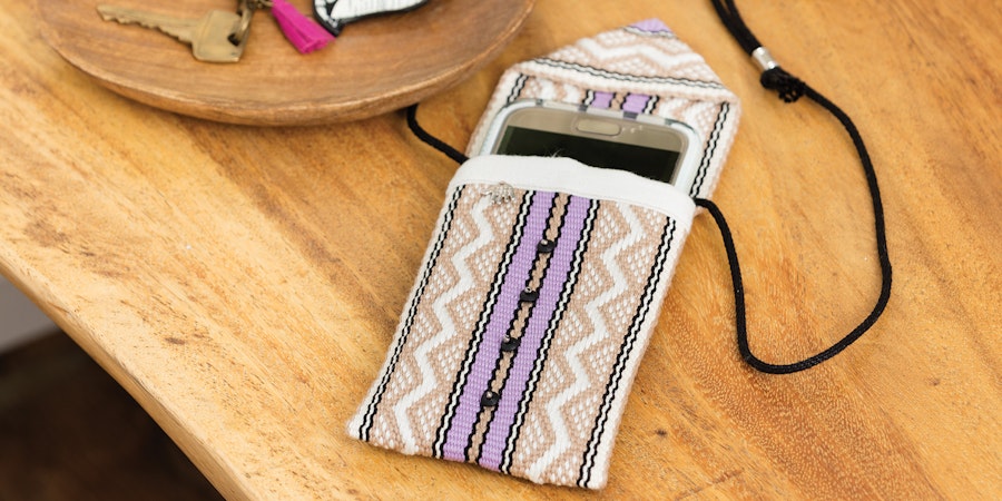 Inventive Band Weaving Image