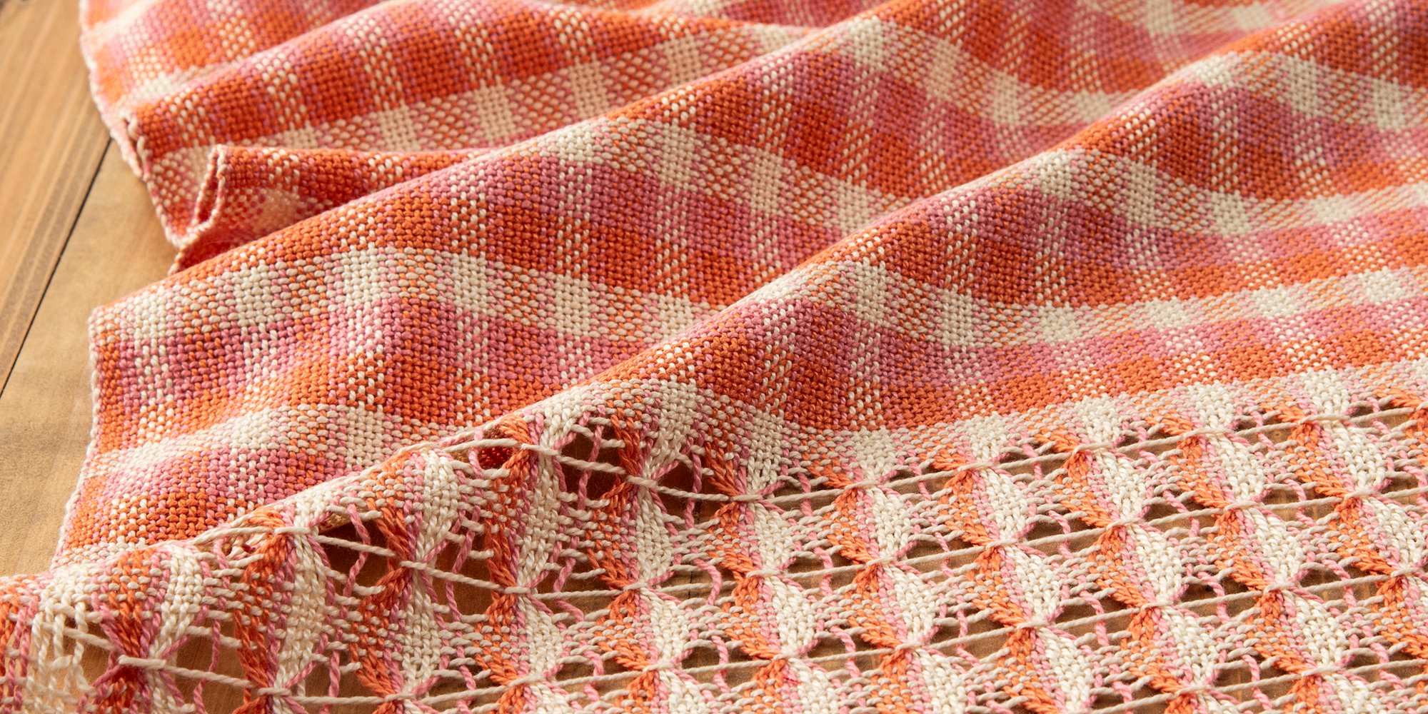table runner 「更紗夢」　帯リメイク　正絹　西陣織 Tiffany Wall Panel Table Runner-Art Glass Dining | RENNIE & ROSE