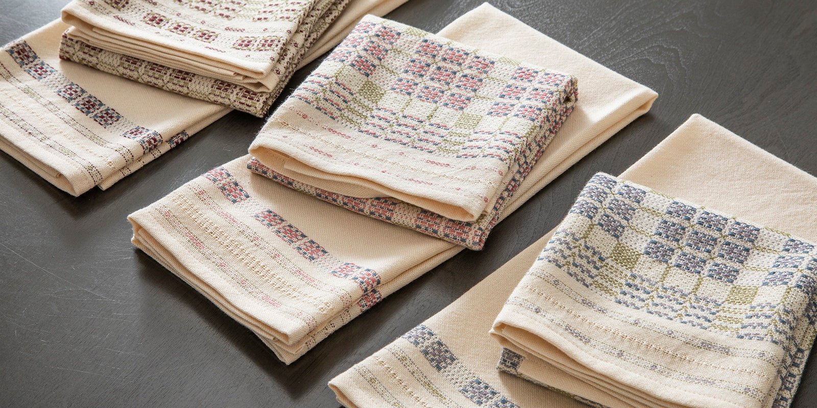 Design Challenge: Coordinating Dishtowels on a Napkin Warp Primary Image