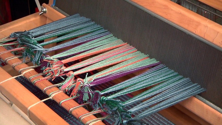 Video Tip: How to Spread Your Rep Weave Warp Image