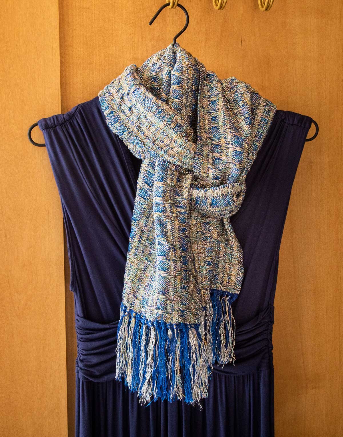 Weave a Shimmering Warm-Weather Scarf Image