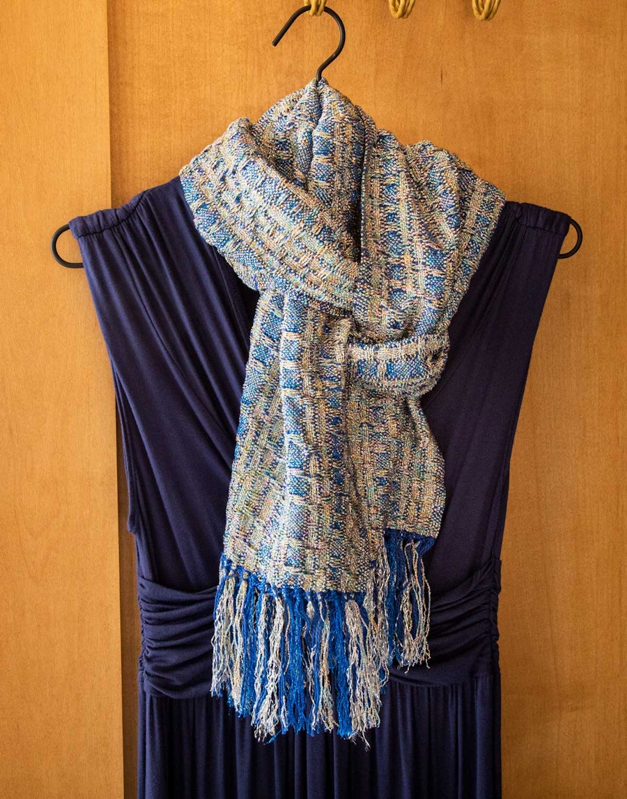 Weave a Shimmering Warm-Weather Scarf Image